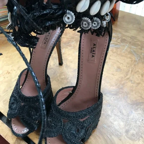 Azzedine Alaia Stilletos black with beads, fringe, woven straw, python leather 8 - Picture 8 of 11